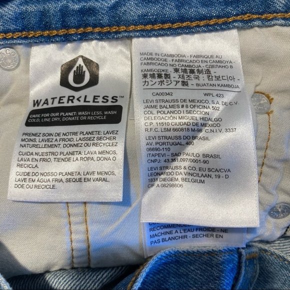 LEVI’S 501  Sz 27 Button Fly Raw Hem 100% Cotton Shorts NWT - Picture 13 of 13